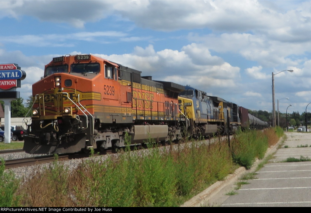 BNSF 5239 West